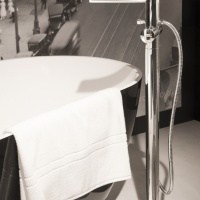 Baterie Mirame ve filmové koupelně - Designblok 2015 | Foto a design: Jozef Počil a Martina Šimková pro Perfecto design